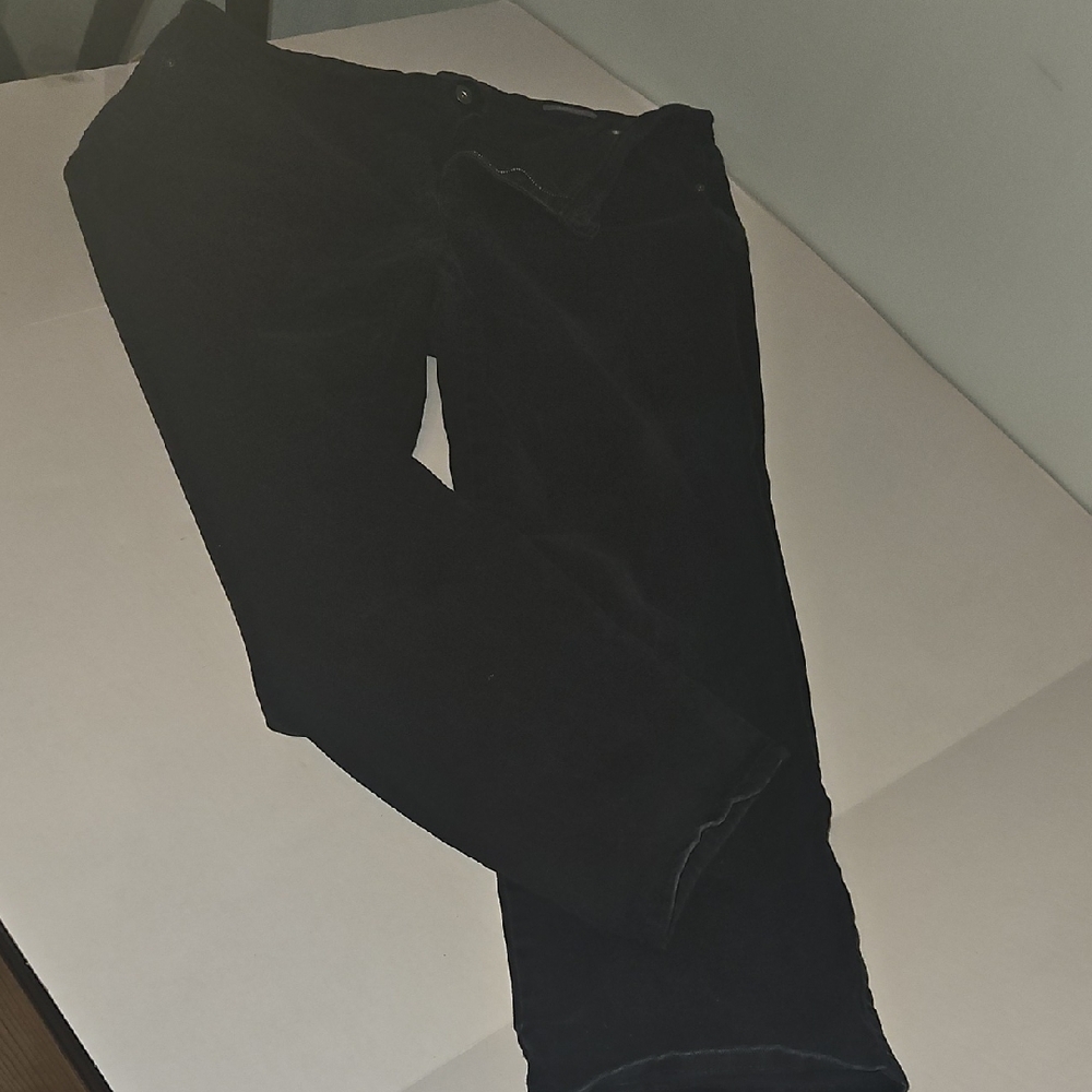 Gloria Vanderbilt Amanda  Black  Denim Jeans Inseam 28 Inches